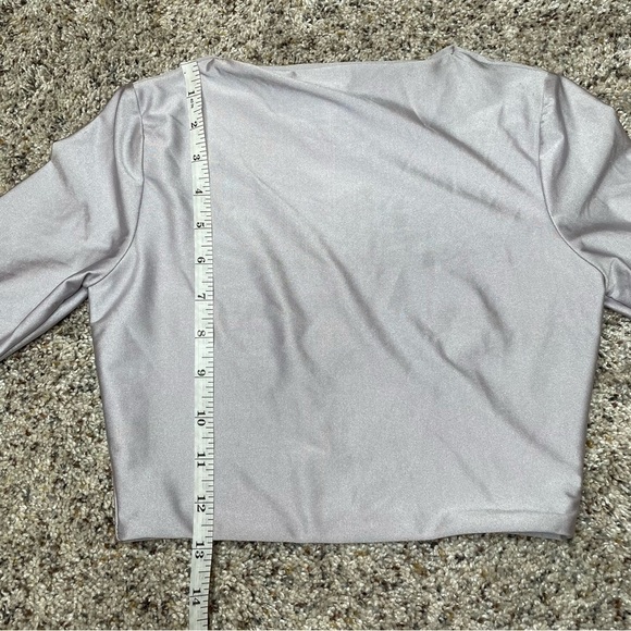 Naked Wardrobe The Sleek T Crop Top in Lavender Purple Extra Small NWT - Picture 10 of 12